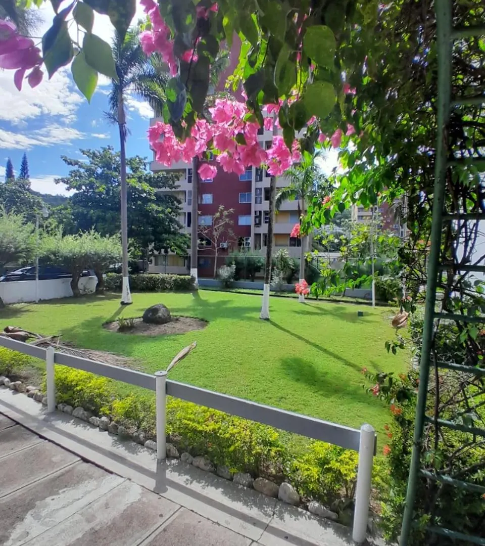 Beach Studio 27 Ocho Rios Apartment